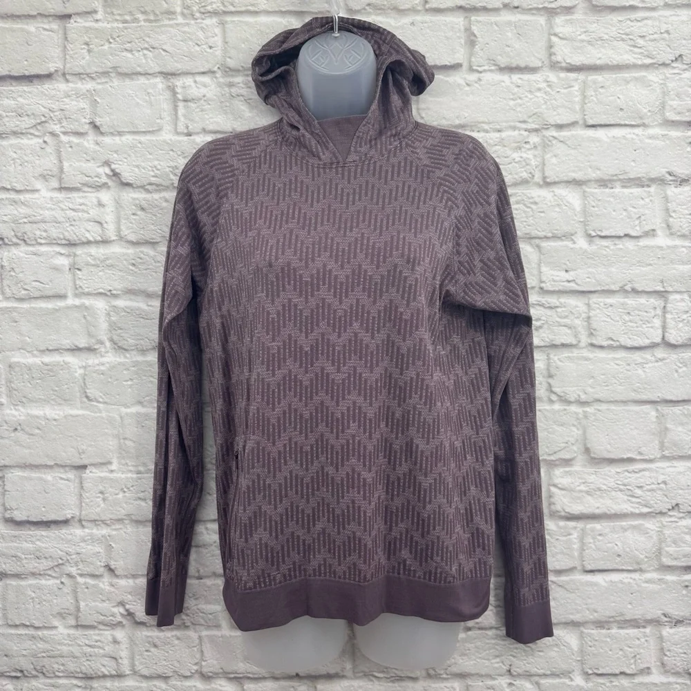 Lululemon Rest Less Relaxed Hoodie in Purple Chevron Pattern Size Small Running